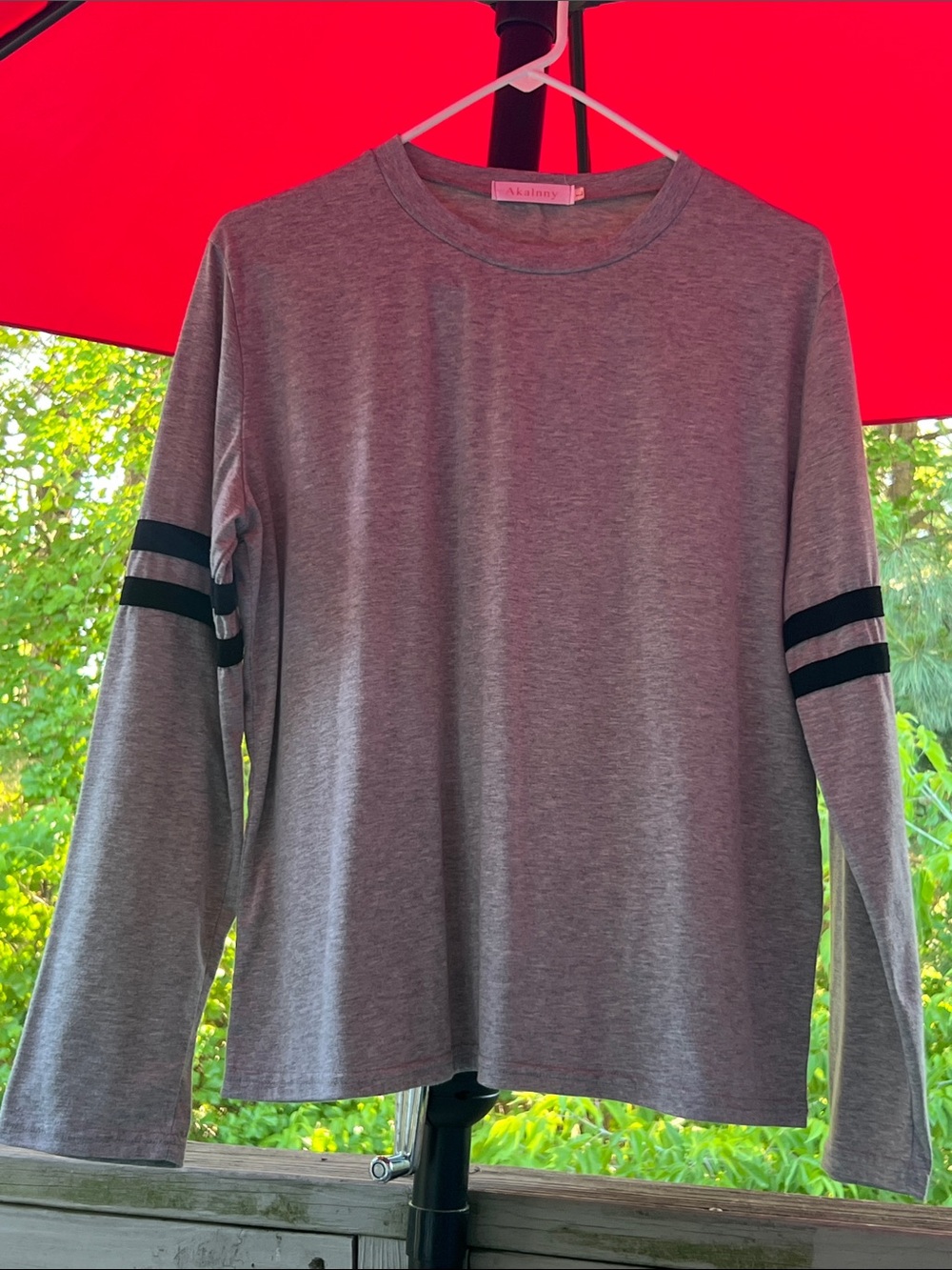 AKALNNY 👚 GRAY & BLACK COTTON BLEND LONG SLEEVE SHIRT Women’s L - RUNS BIG!!